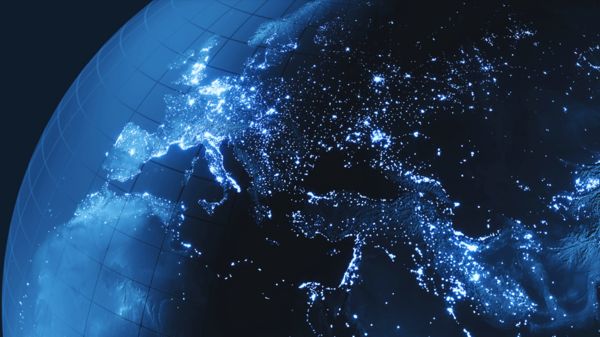 США хотят построить в Британии гигантский космический радар. Он направлен против угрозы из России и Китая