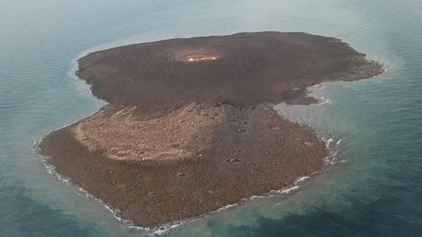 В Каспийском море произошел взрыв. В Баку говорят, что это было извержение грязевого вулкана