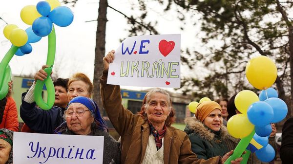 В Киеве приняли закон о коренных народах. Путин назвал его оружием массового поражения против русских