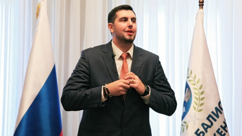 Александр Ионов потребовал признать иноагентом &laquo;Важные истории&raquo;. По его жалобе этот статус получила &laquo;Медуза&raquo;