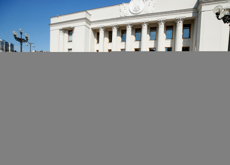 "Больных людей толкают на черный рынок". Глава благотворительного фонда – о причинах легализации каннабиса в Украине