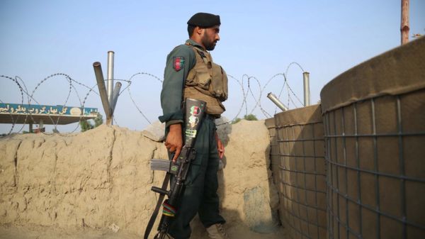 Британские военные просят правительство вывезти из Афганистана работавших с ними переводчиков