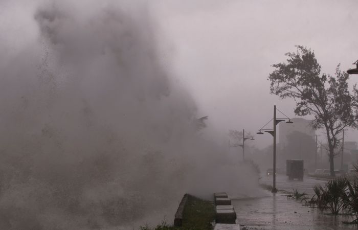 Не менее трех человек стали жертвами шторма "Эльза" на Карибах