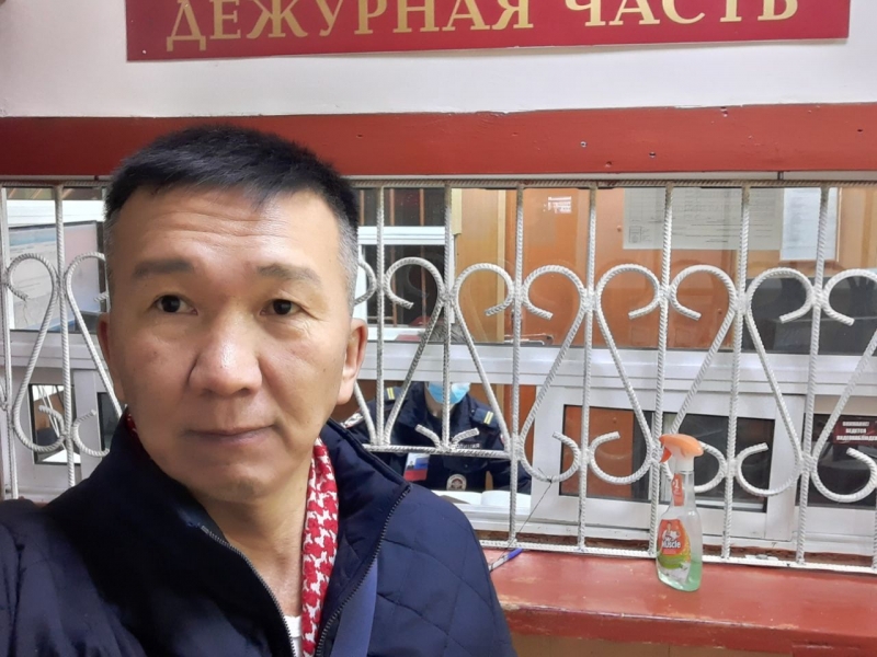 Правозащитника из Бурятии задержали в Польше по запросу российских властей. Он защищал участника акций в поддержку Навального 