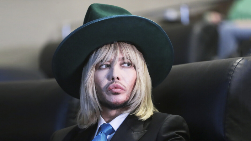 Шоумен Сергей Зверев выдвинул свою кандидатуру в Госдуму от партии &laquo;Зелёные&raquo;