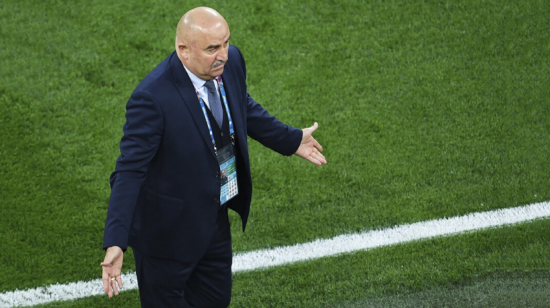 Тренер Черчесов отказался уходить в отставку после вылета сборной России с Евро-2020