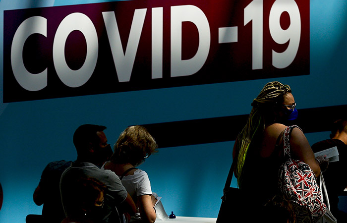 В РФ за сутки выявлено более 24,8 тыс. новых случаев COVID-19