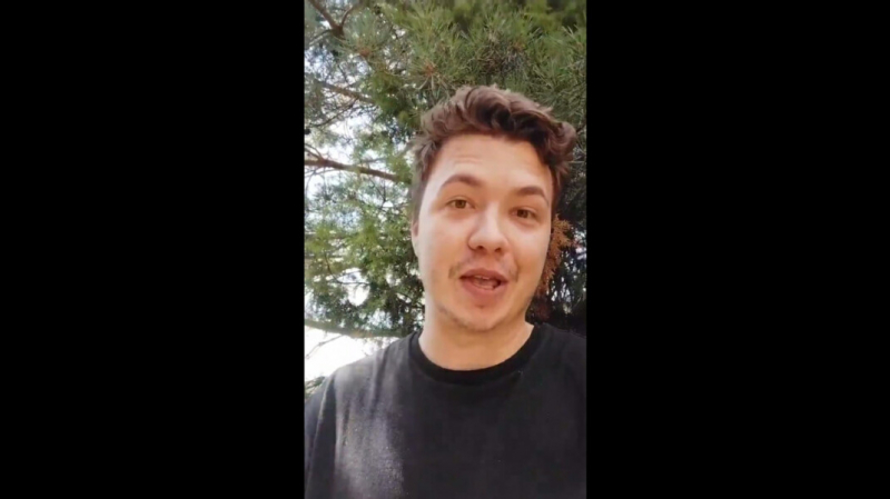 Задержанный в Белоруссии Протасевич завёл Twitter. Его сразу же спросили про пытки