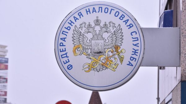 Новость о "Робине Гуде из ФНС" оказалась фейком. Но на самом деле в налоговой таких много