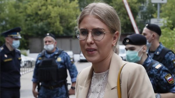 СМИ: Любовь Соболь покинула Россию