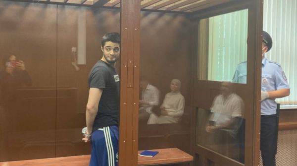 Чеченца, подравшегося с омоновцами на митинге, приговорили к пяти годам колонии