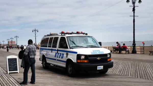 Говорят на смеси русского, узбекского и английского. В Нью-Йорке возбудили дело против ОПГ "КавКаз"