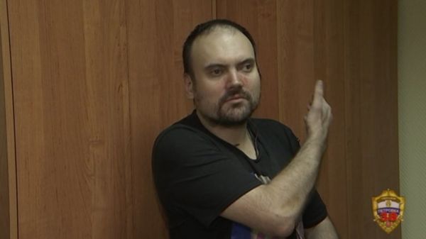 "Мы были на работе, это был стрим". Арестован блогер, распыливший баллончик в лицо прохожей