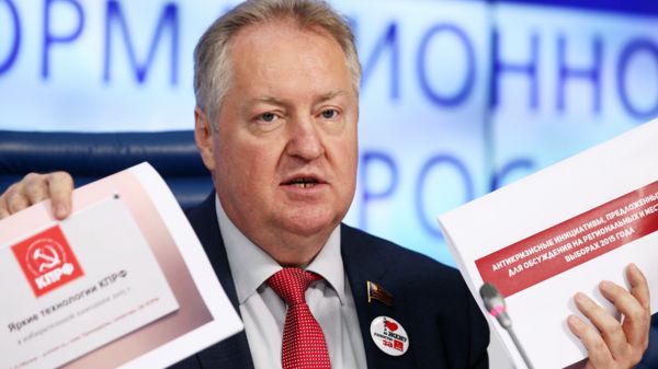 Битва за восток Москвы. Как Вассерман борется за кресло в Думе с "нищим" коммунистом и феминисткой