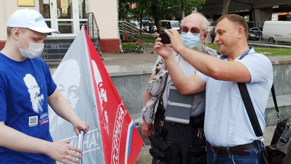 Битва за восток Москвы. Как Вассерман борется за кресло в Думе с "нищим" коммунистом и феминисткой