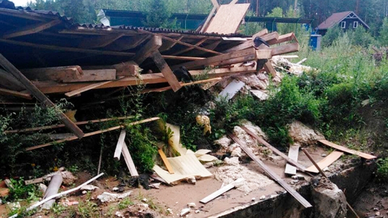 В Ленобласти снесли дом с бункером и крематорием. Его называли &laquo;частной тюрьмой&raquo;