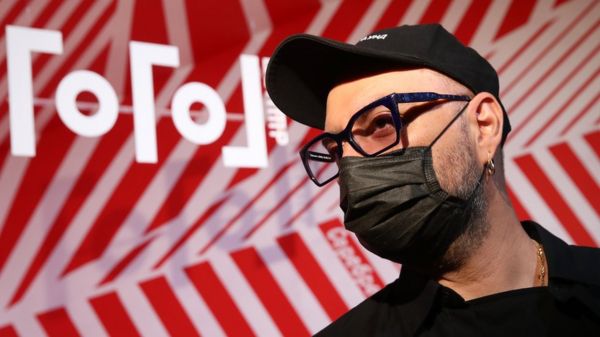 "Театр живучее всевозможных чиновников": Кирилл Серебренников объявил об уходе из "Гоголь-центра"