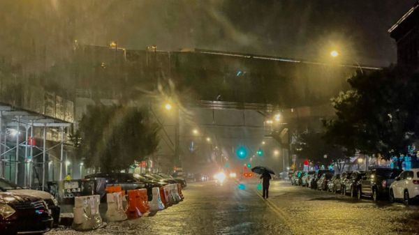 Ураган "Ида" обрушился на Нью-Йорк: 15 погибших, Байден обратился к нации