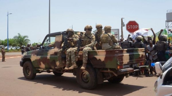 Лавров подтвердил обращение Мали к "частной военной компании" из России