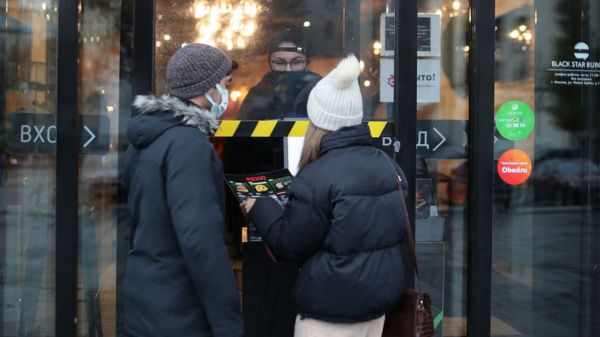 Усиление антиковидного режима в России: что происходит в Москве и регионах