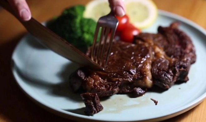 Из закаленной древесины можно создавать лезвия и гвозди прочнее стальных