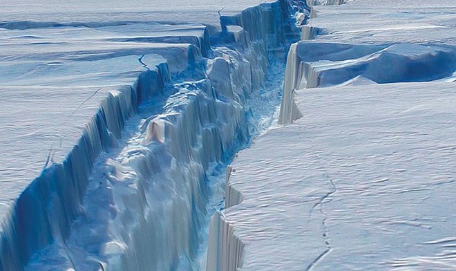 Ледяной &laquo;клей&raquo;, скрепляющий Антарктиду, стремительно разрушается 