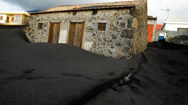 Извержение вулкана Кумбре-Вьеха на Пальме закончилось. Вот что оно сделало с островом за три месяца