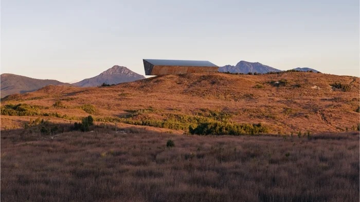 Этот таинственный, неразрушимый "черный ящик" расскажет в будущем, что с нами произошло