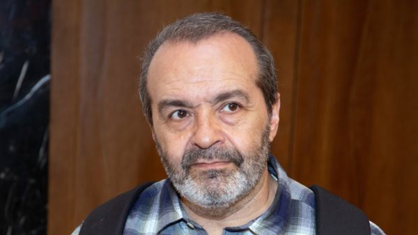 "Я принял решение переждать снаружи". Писатель Виктор Шендерович* заявил об отъезде из России из-за конфликта с Евгением Пригожиным