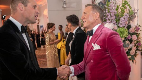 Крейг, Дэниел Крейг. Актер, сыгравший Джеймса Бонда, получит от королевы орден, которым был награжден агент 007