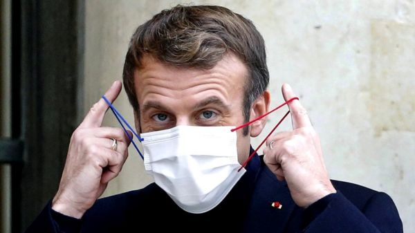 "Я хочу их "достать". Президент Макрон пригрозил сильно усложнить жизнь невакцинированным французам