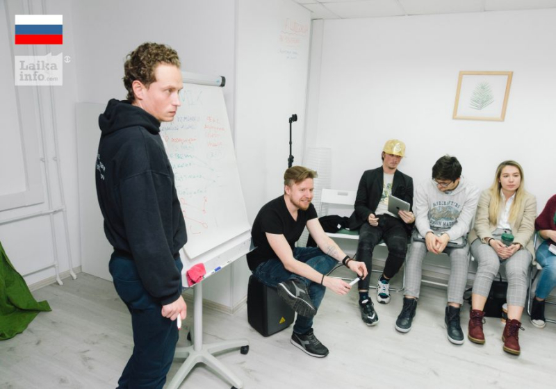 МАМА, Я &mdash; СТЕНДАПЕР: КАК НАЧАТЬ КАРЬЕРУ КОМИКА