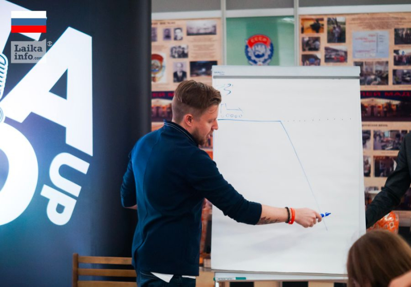 МАМА, Я &mdash; СТЕНДАПЕР: КАК НАЧАТЬ КАРЬЕРУ КОМИКА