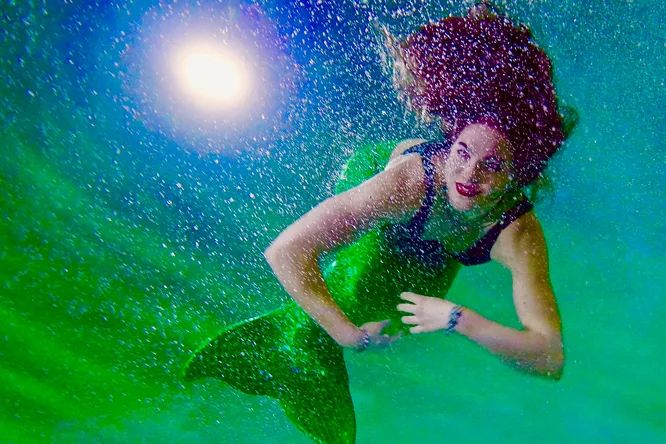 Русалки с точки зрения науки: как выглядели бы живущие в океане гуманоиды