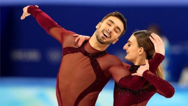 Олимпиада-2022: золото российских лыжниц и танцы на льду; решение о Валиевой пока не принято