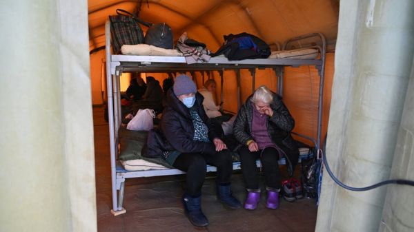 Кризис вокруг Украины: разведка США считает, что Россия готовит "расстрельные списки", Украина не ждет вторжения в начале недели