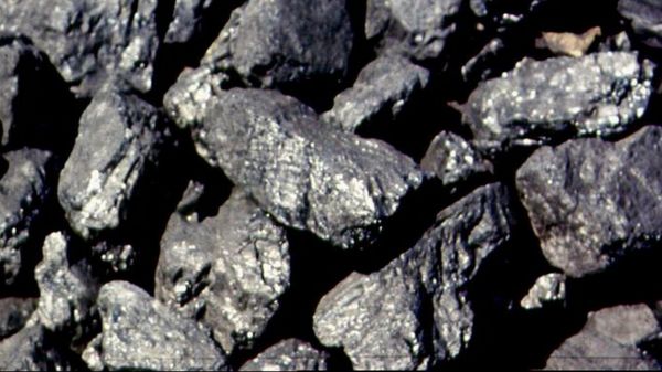 Уголь взаймы. Почему этой зимой российские регионы накрыл топливный кризис?