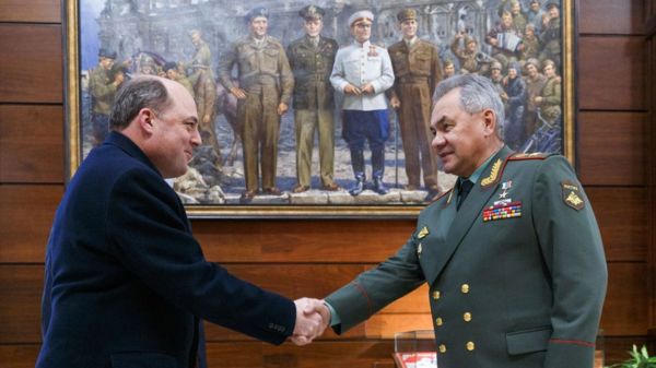 Британия и США рекомендовали своим гражданам немедленно покинуть Украину