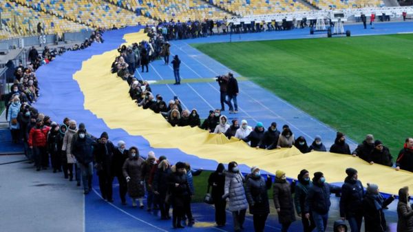 Кризис вокруг Украины: НАТО и Киев не видят признаков отвода войск