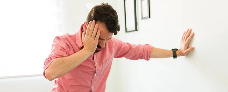 Всего два простых упражнения для мышц могут помочь уменьшить головокружение при вставании