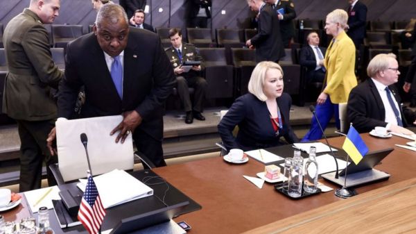 Война в Украине, день 21-й: овации Зеленскому в Конгрессе США, новые данные о потерях и новая финансовая помощь Украине