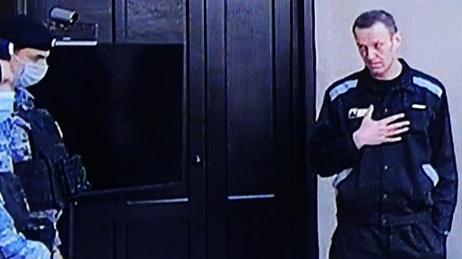 Навального приговорили к девяти годам колонии строгого режима