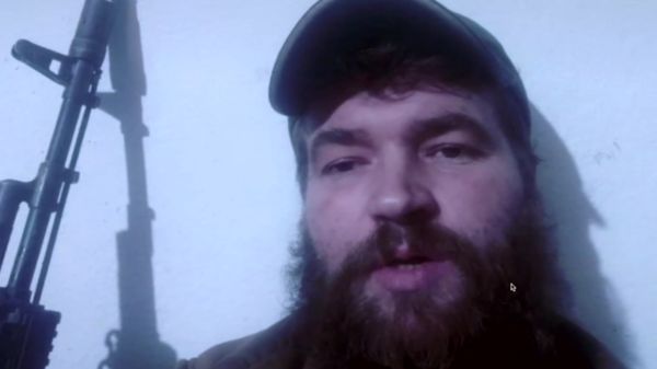 "Пока мы тут, Мариуполь - это Украина". Один из командиров "Азова" рассказал Би-би-си о защите "Азовстали"