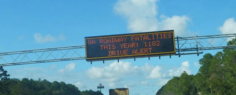 Исследование выявило неожиданный побочный эффект от сообщений о безопасности дорожного движения