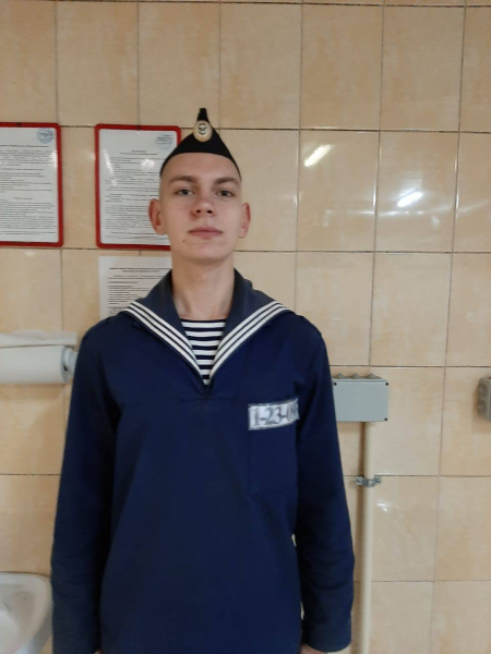 "Сын в момент пожара был в наряде в столовой". Мать срочника с крейсера "Москва" рассказала, что ему оставалось 58 дней до дембеля