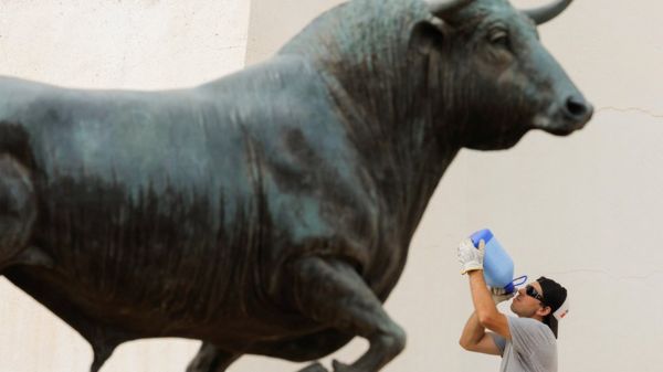 "Лето решило наступить в мае": жара в Испании бьет майские рекорды