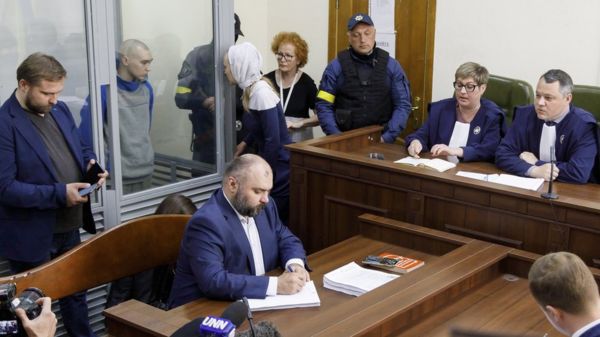 "Мне приказали выстрелить". В Киеве начался первый суд над российским военным, обвиняемым в убийстве мирного жителя