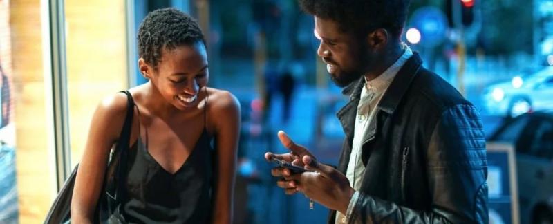 Ученые утверждают, что нашли "оптимальный" способ флирта в гетеросексуальных отношениях