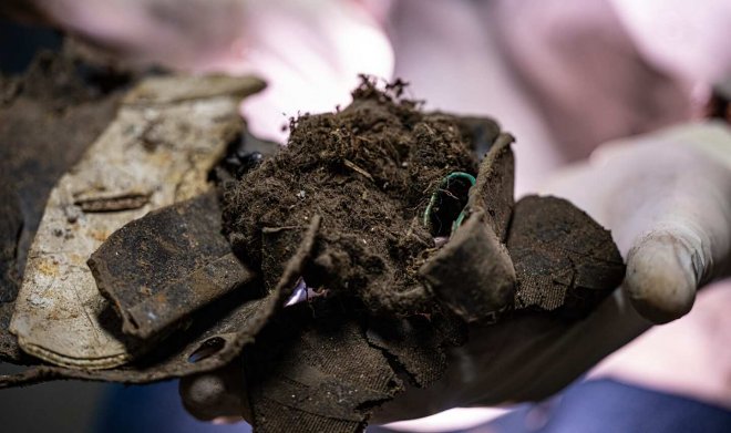 В США разработали технологию получения графена из пластиковых отходов и старых шин