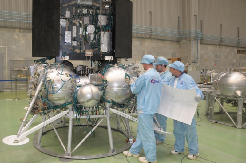 &laquo;Луну-25&raquo;вскоре направят на электрические испытания в вакуумной камере